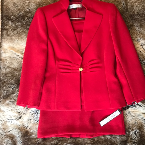Tahari Other - Tahari 3pc Red Skirt Suit